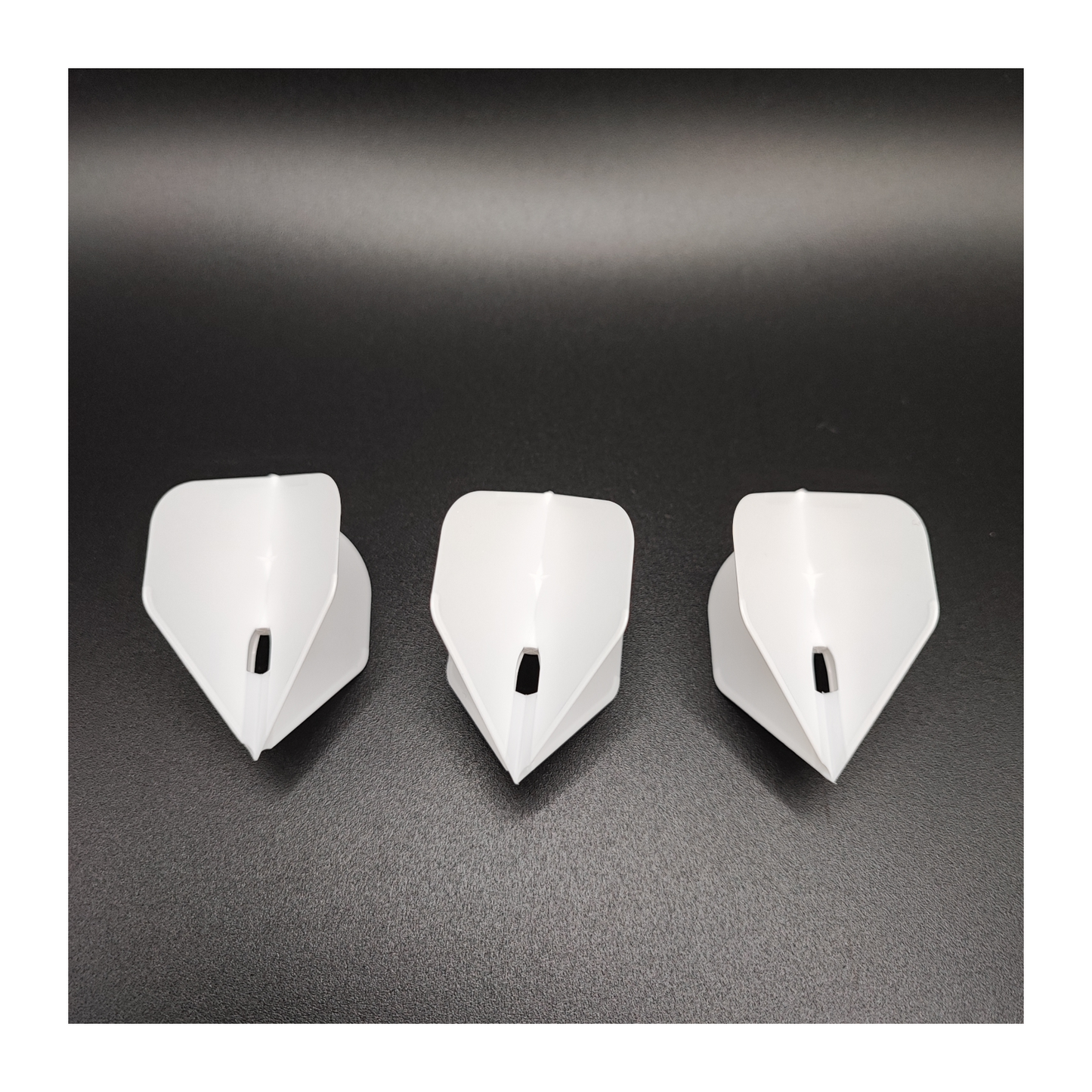 Dart Flights L-Style Flights Champagne - L1PRO Standard - 5 Satz im Glas